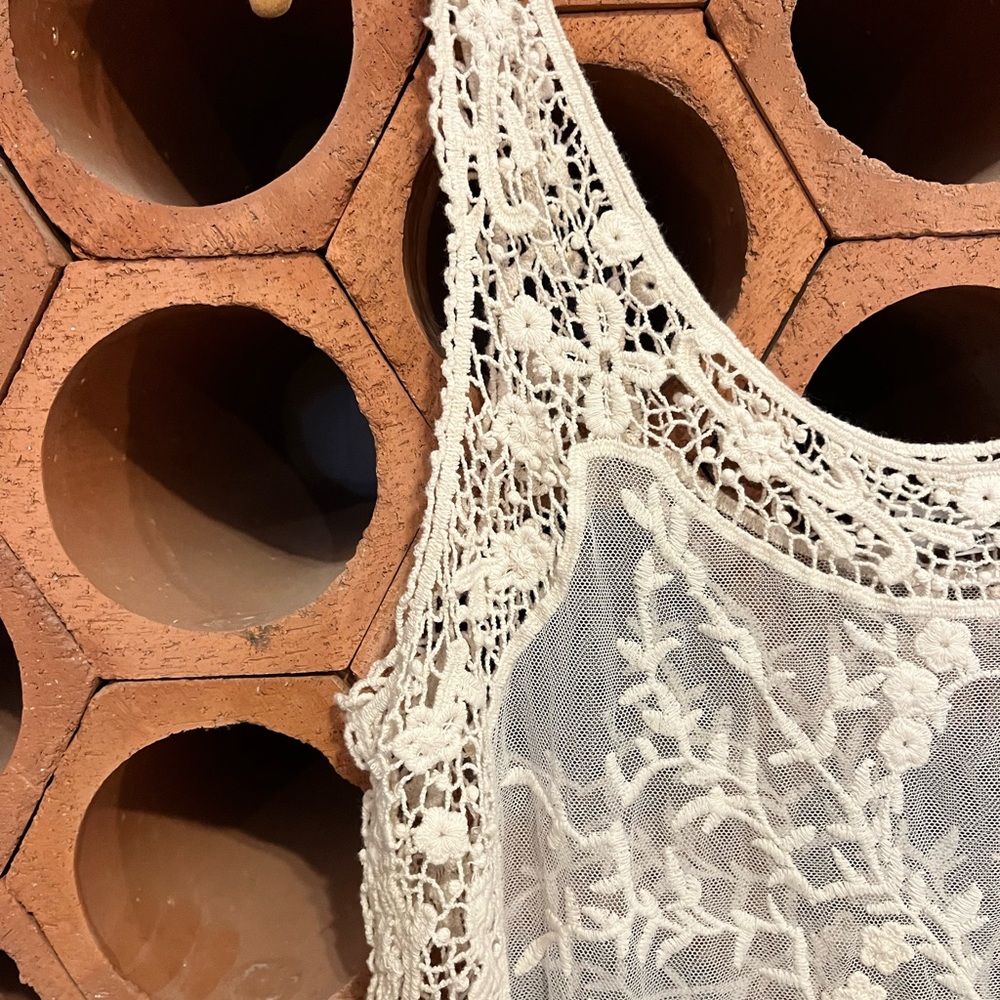 Express lace top - Picture 5 of 5